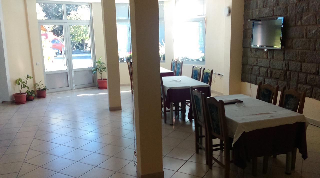 Bed & Breakfast Karavan Raska Ngoại thất bức ảnh