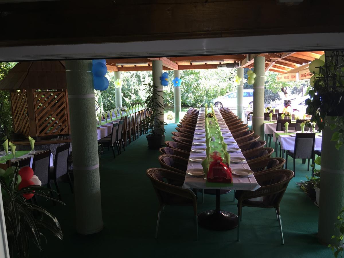 Bed & Breakfast Karavan Raska Ngoại thất bức ảnh