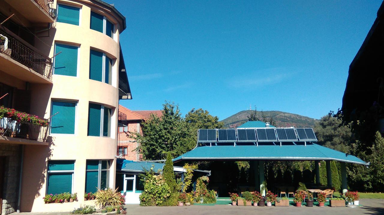 Bed & Breakfast Karavan Raska Ngoại thất bức ảnh