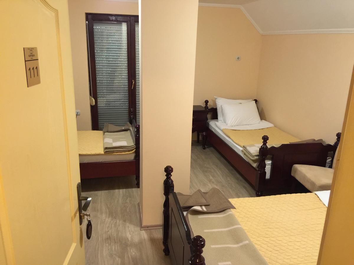 Bed & Breakfast Karavan Raska Ngoại thất bức ảnh