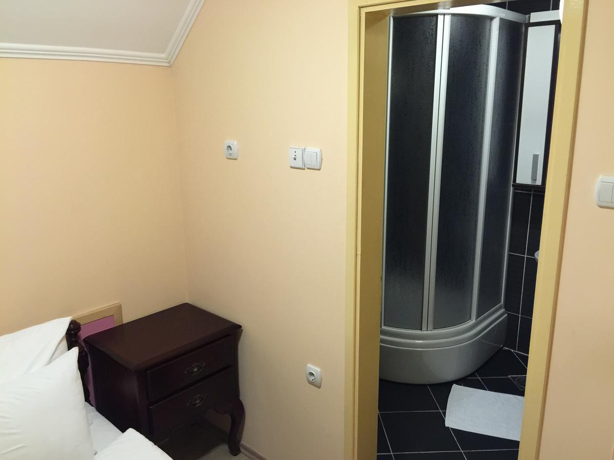 Bed & Breakfast Karavan Raska Ngoại thất bức ảnh
